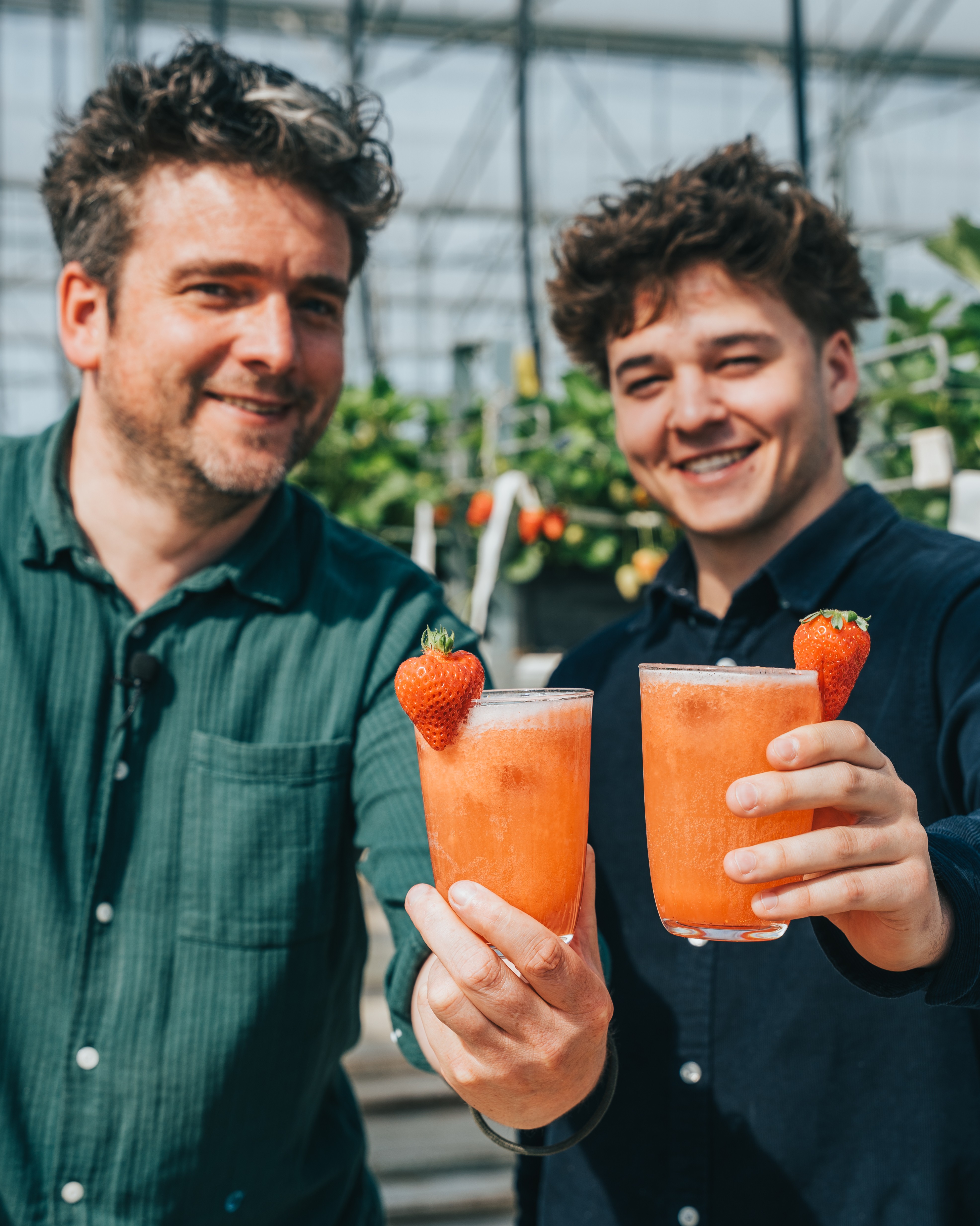 Aardbei-munt limonade