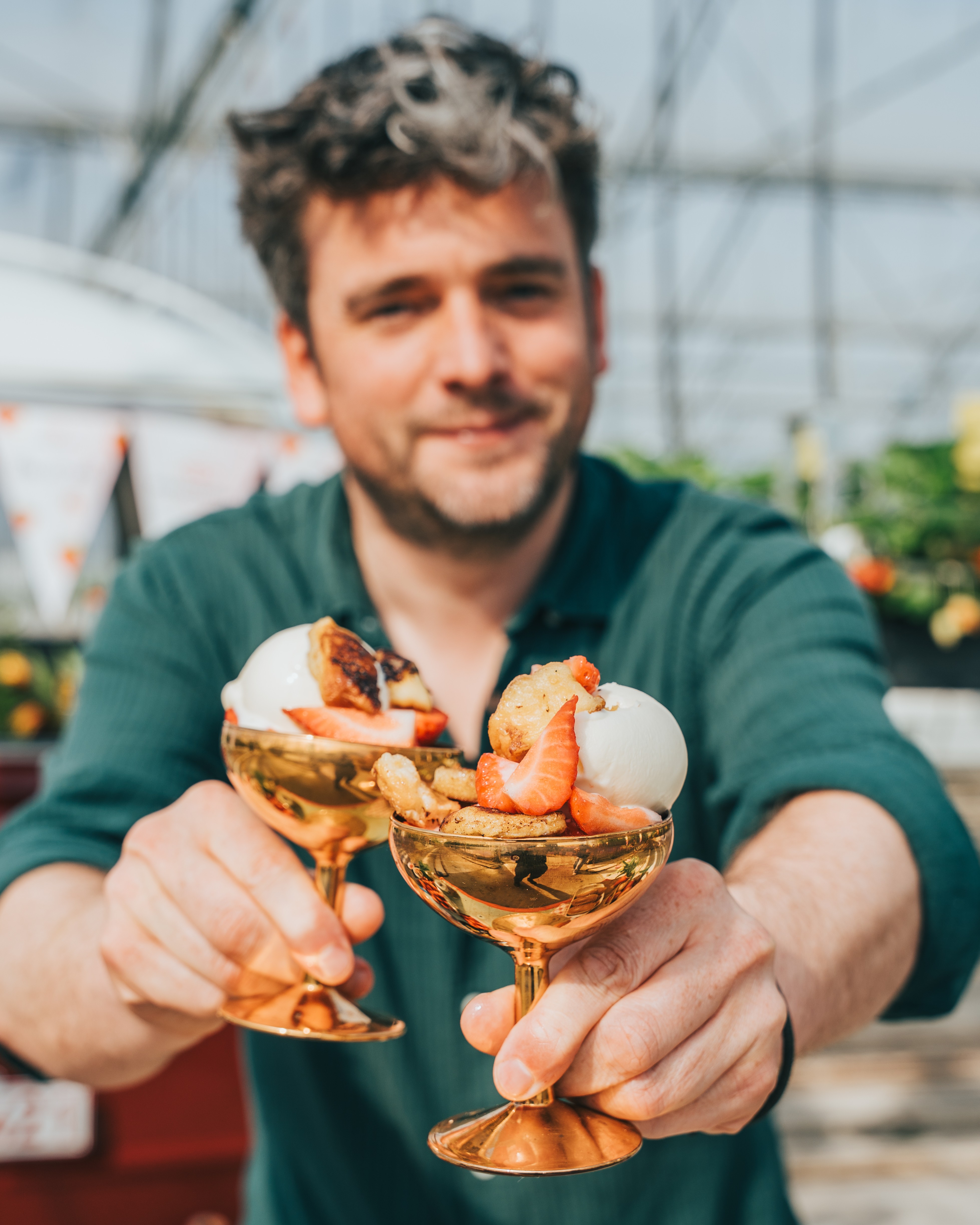 Coupe fraise met pain perdu