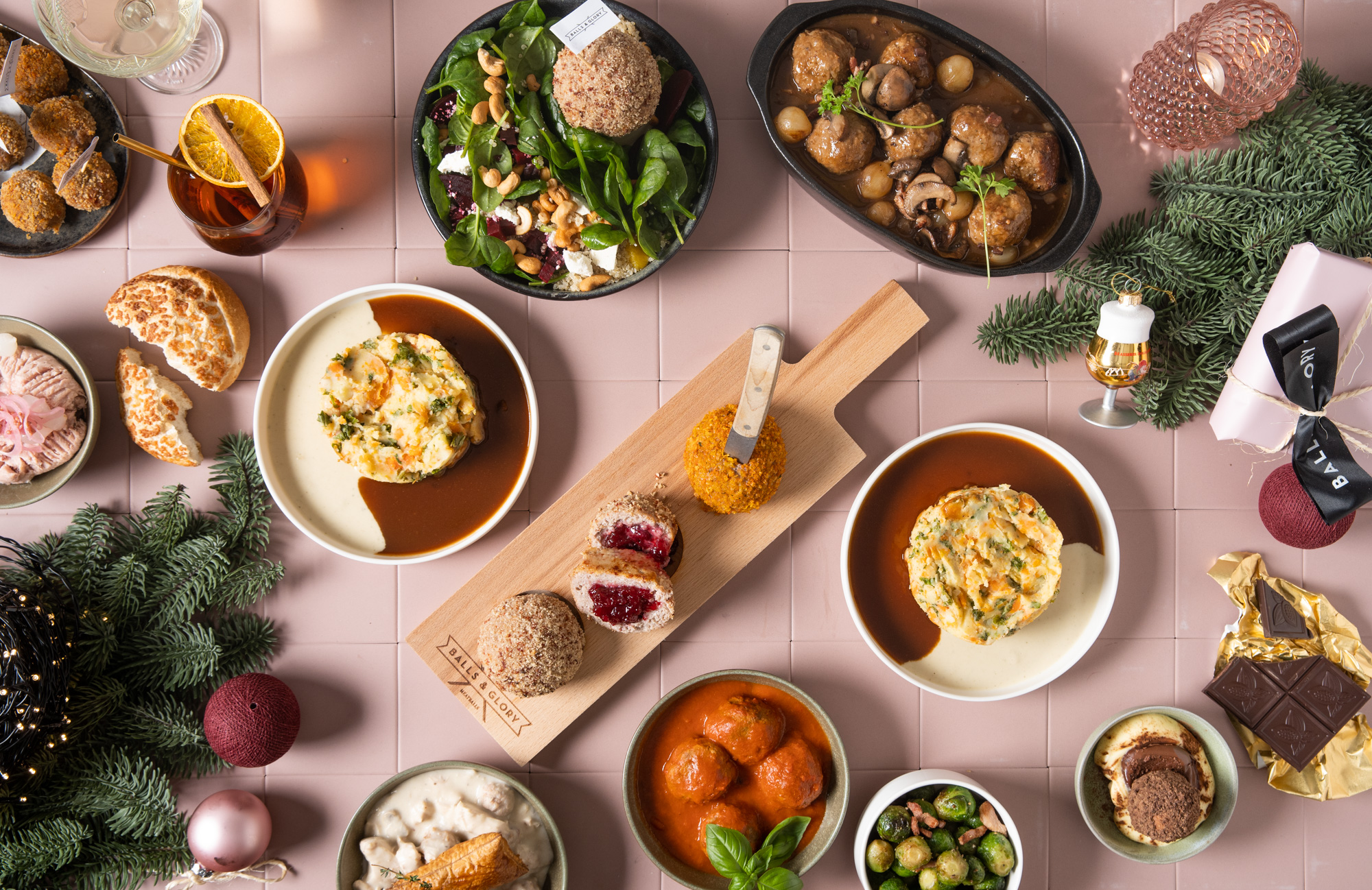 BALLS N GLORY KERST 33 2000Px (1)