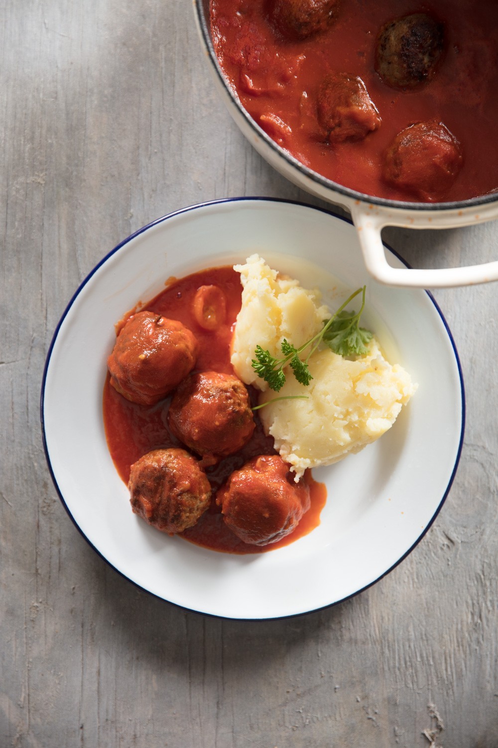 Balletjes In Tomatensaus & Puree | Balls & Glory | Handcrafted Meatballs